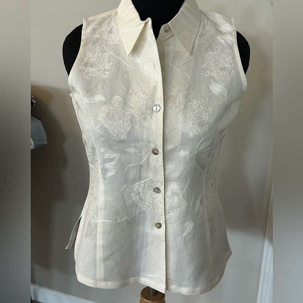 Embroidered Sleeveless Blouse NWT
